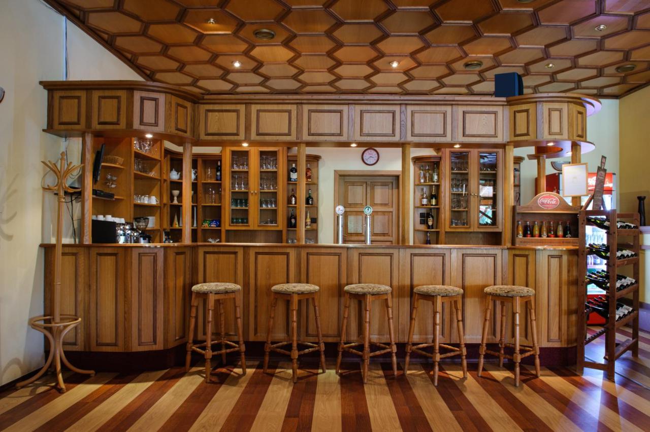 Hotel David Velke Bosany Экстерьер фото